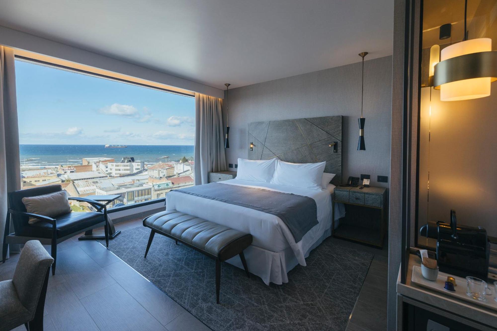 Cabo De Hornos Hotel 4*