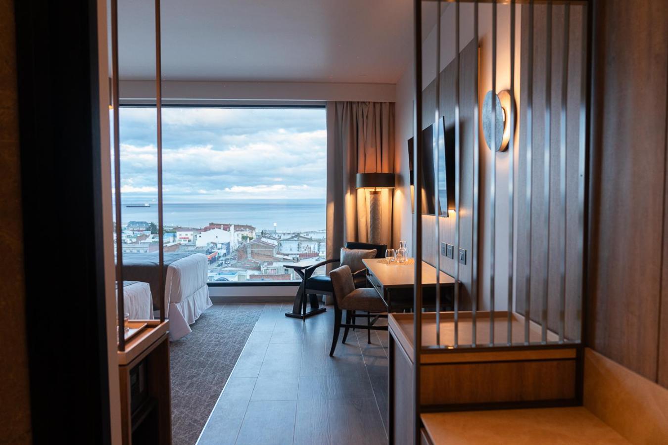 Cabo De Hornos Hotel 4*