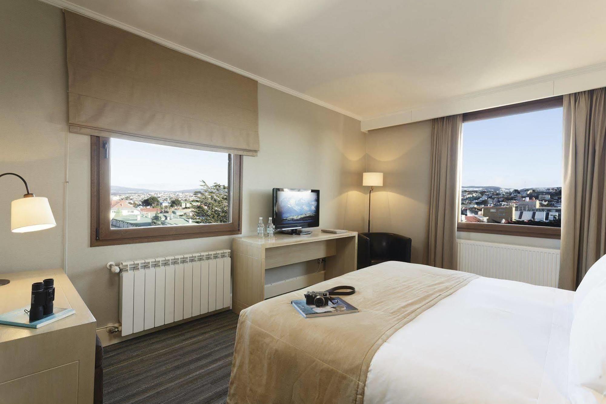 Hotel Cabo De Hornos 4*